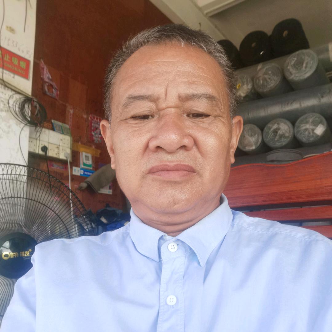 兴旺布行，长期收购牛仔布料