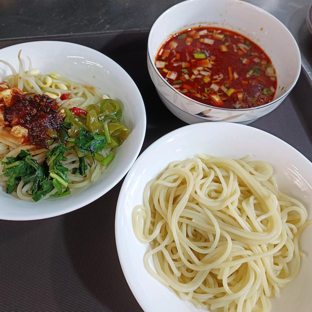 张二姐红汤饸饹面(宁夏固原)