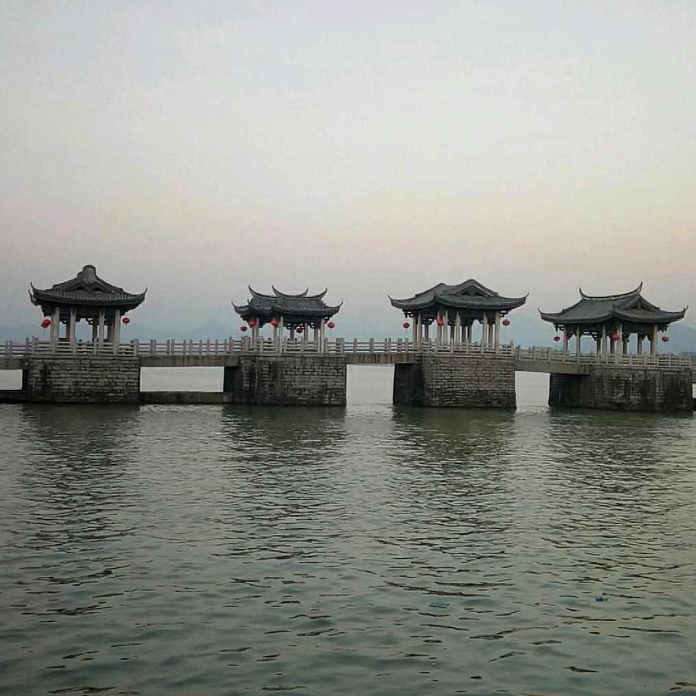 平字领一国     媛字领一家