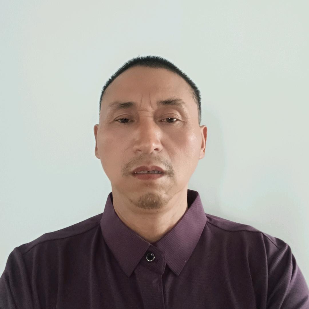 佩佩爸：（走路，耍杆，户外直播）5.30