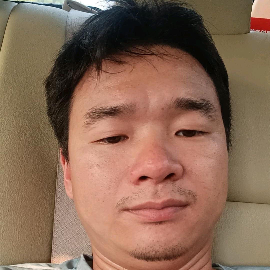 三个娃的猛男