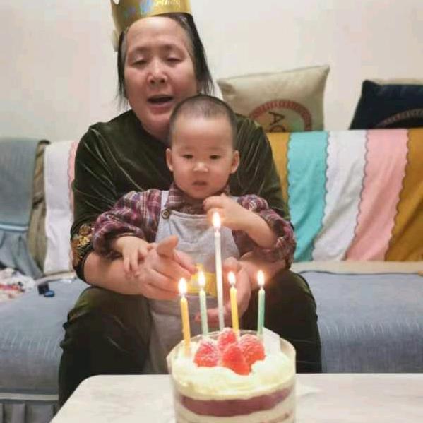 宝奶奶和小领导