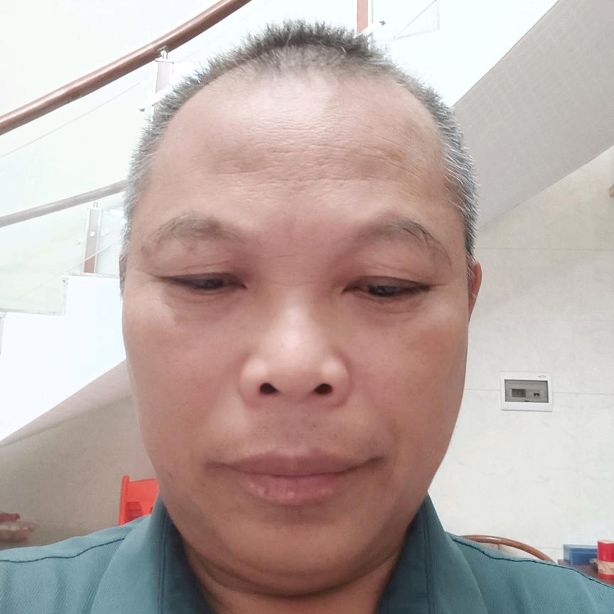 粤K鸡爷乡村草本植物发酵养鸡