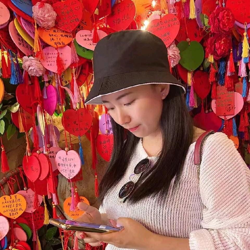 糖果٩(๑^o^๑)۶