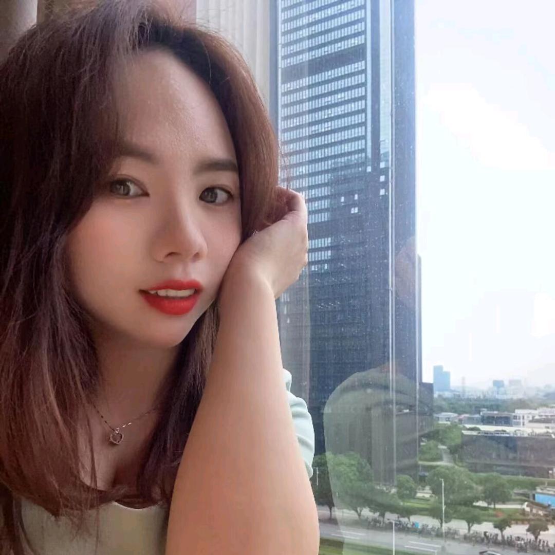 幸运女神小姐姐