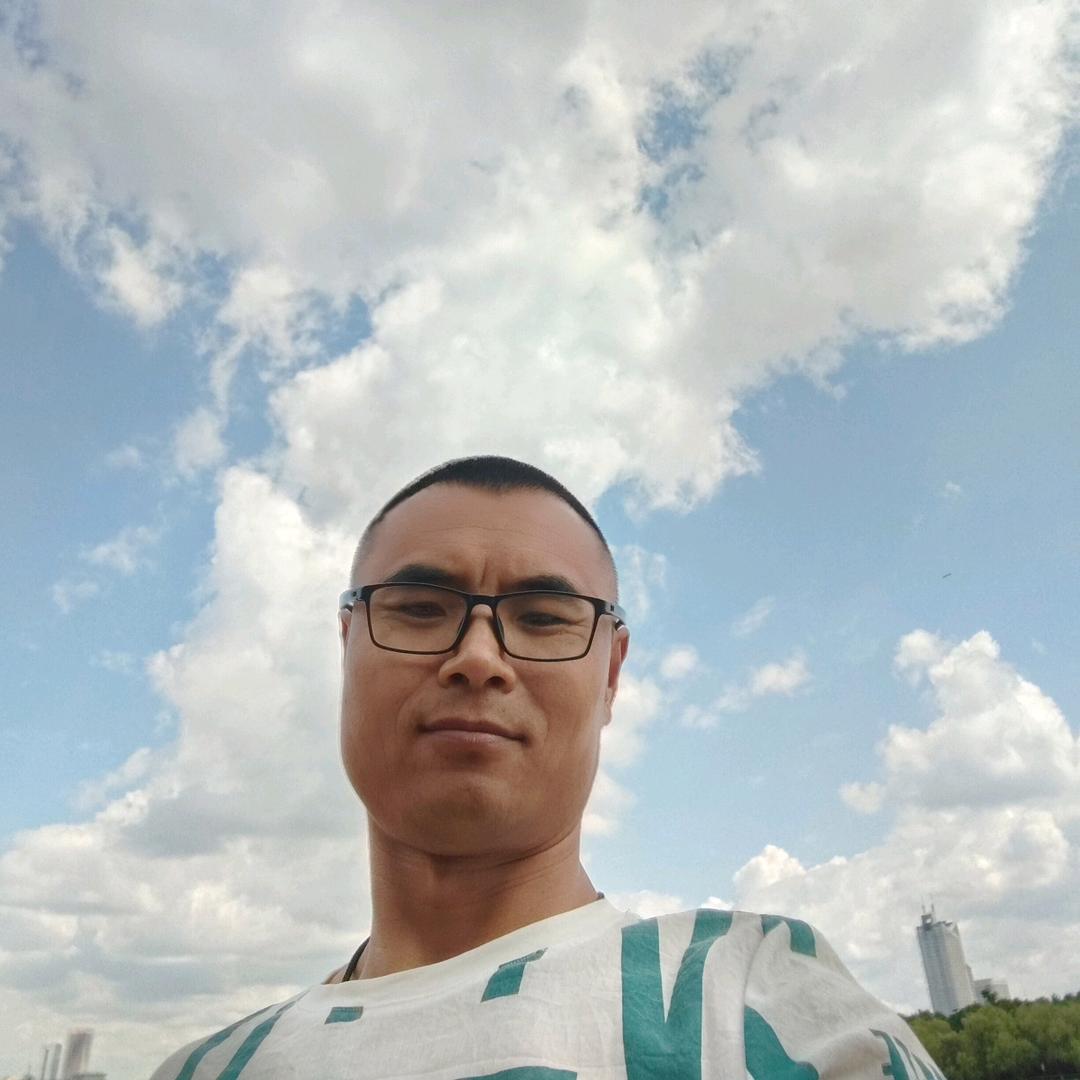 隔音眼镜哥