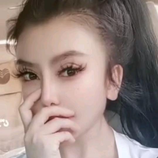 大眼睛的古总