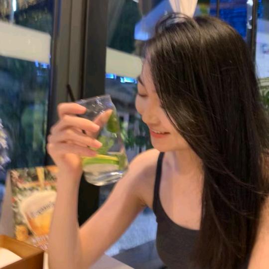 丝滑女王（气质四姨太）