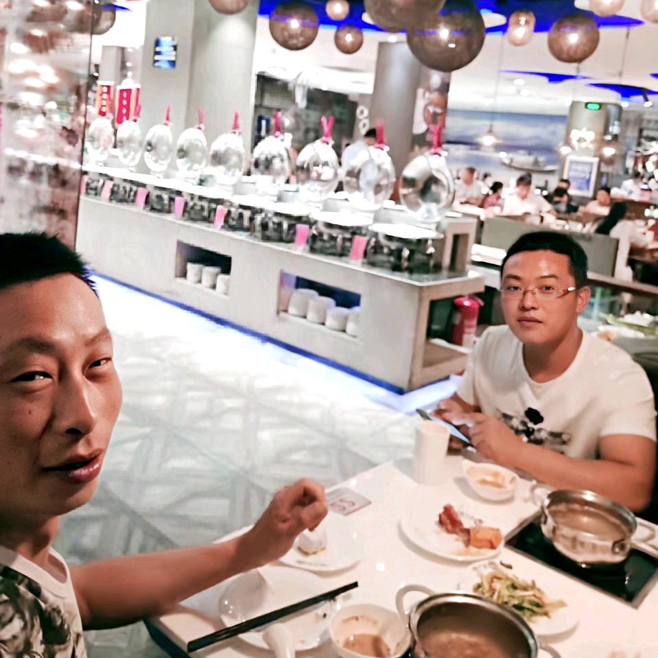 莱阳义乌二楼吉祥童装