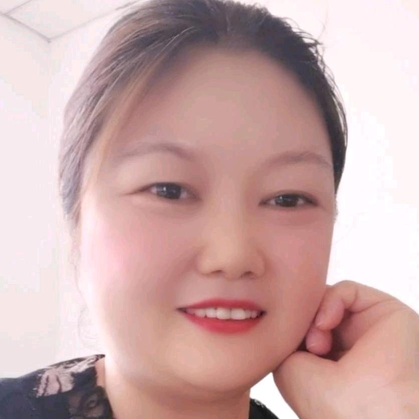 喜欢戏曲的英姐
