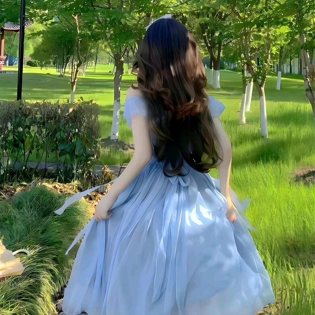 海棠未眠.  白白