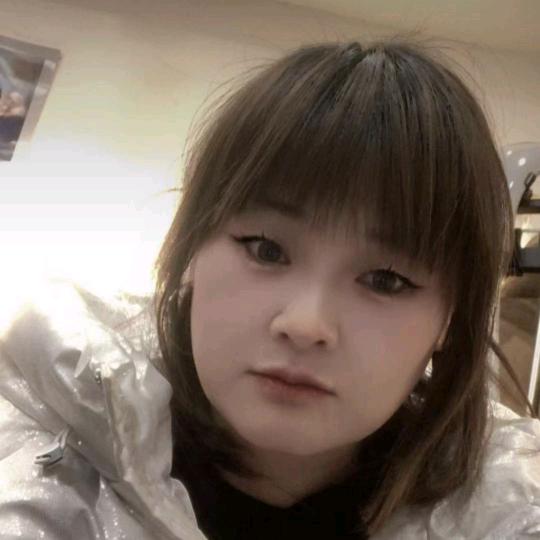 秀秀，下午3点50开播