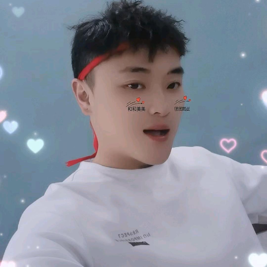 雷  博