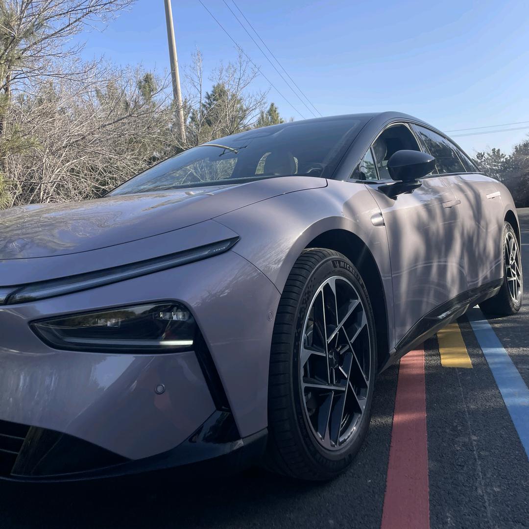 小鹏汽车销售小杜