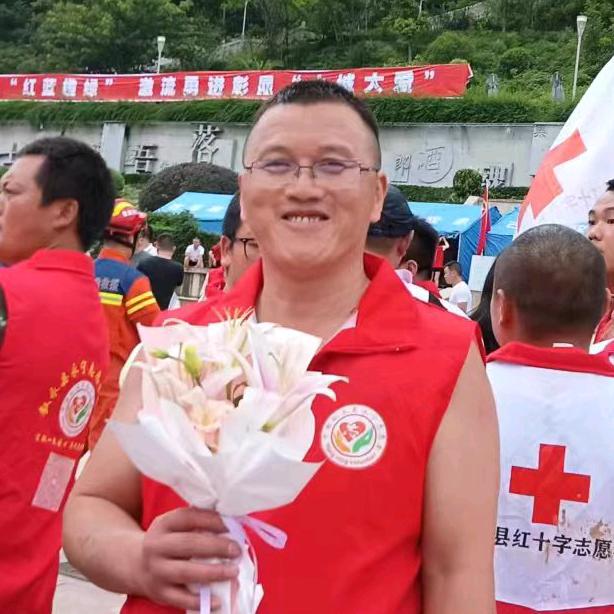 张万坤