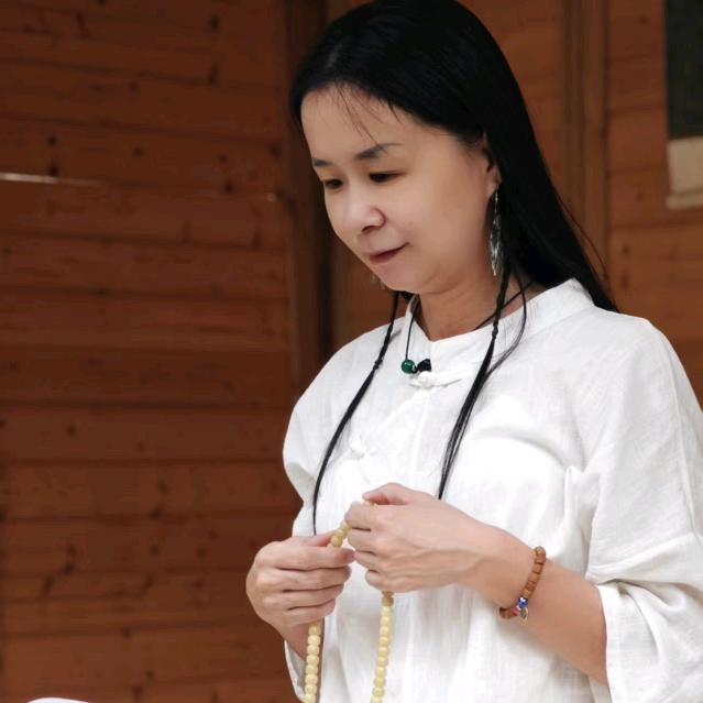 英家女将【如雪】