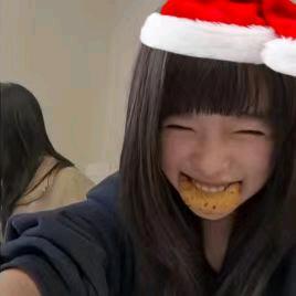 亻青亻青