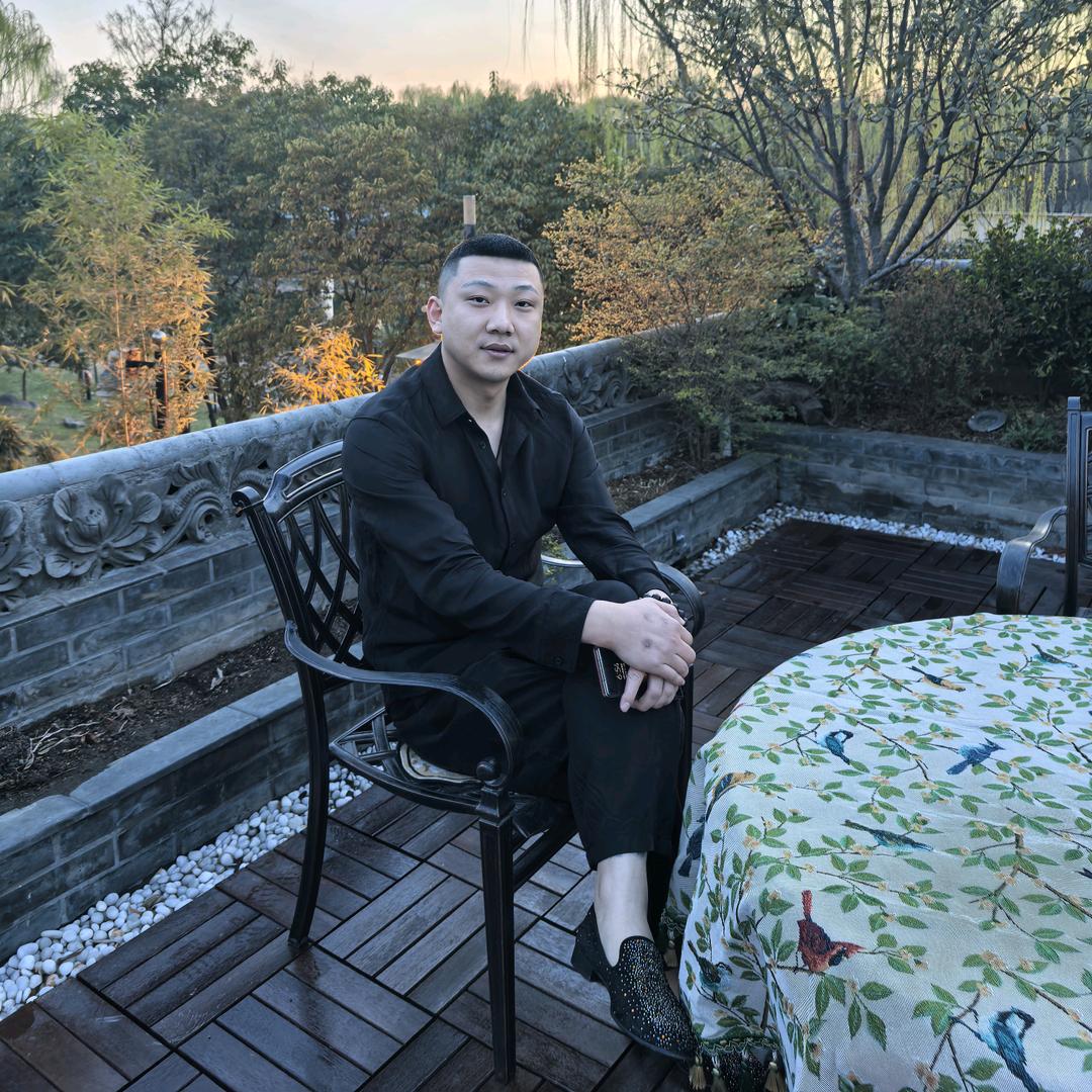 三