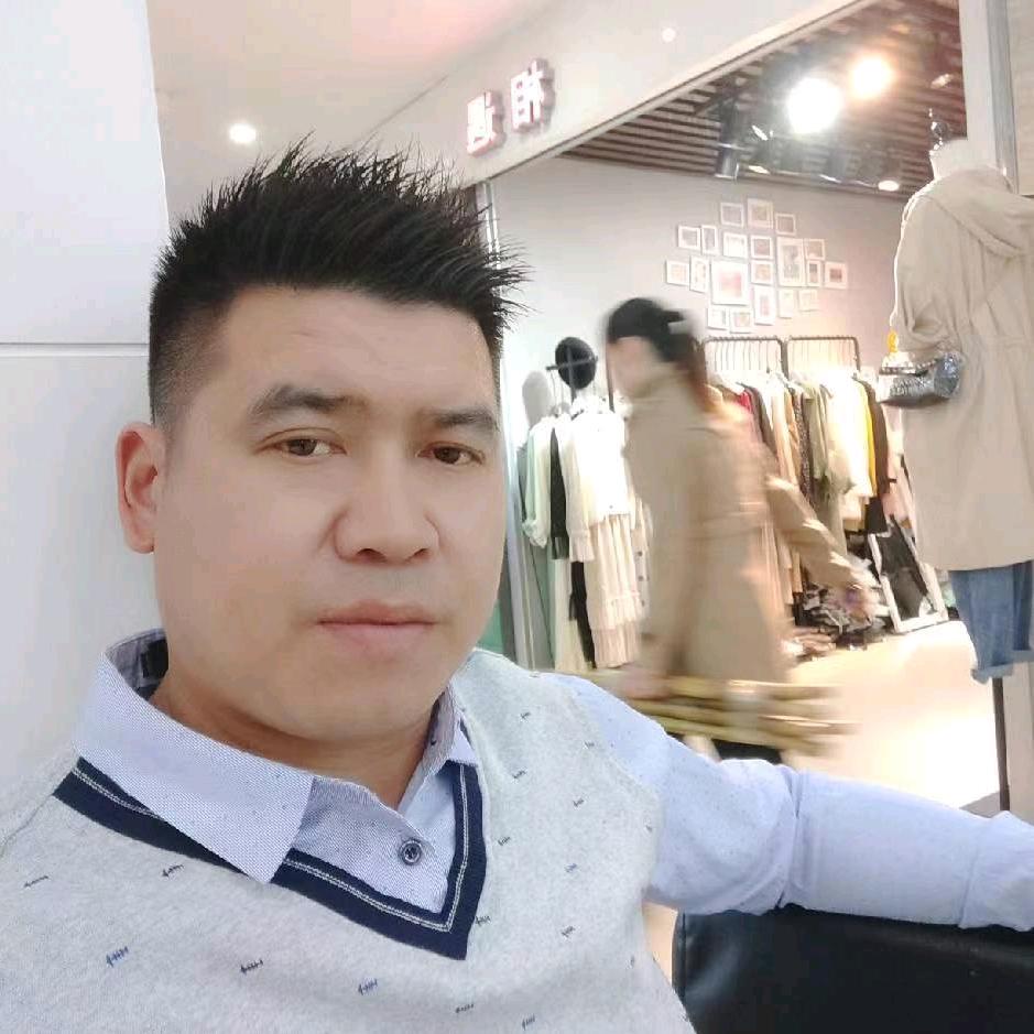 聋子听见哑巴说瞎子看见鬼了