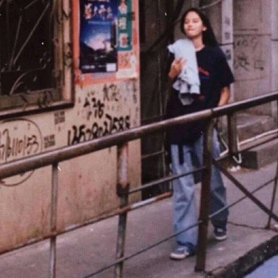 不会吐泡泡的鱼🐟🐟