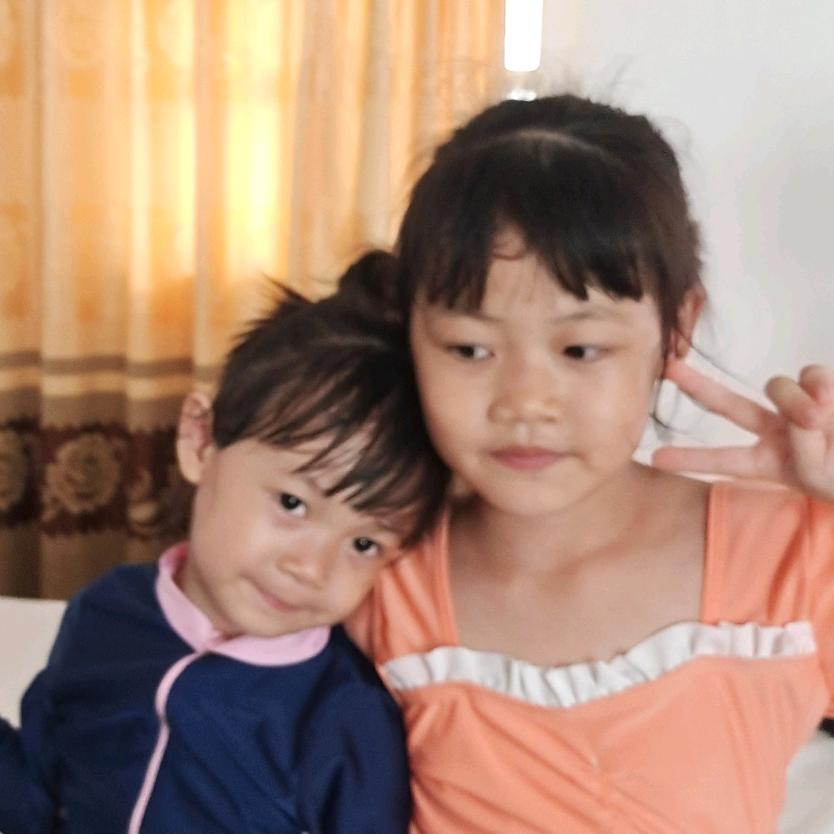 姐妹俩
