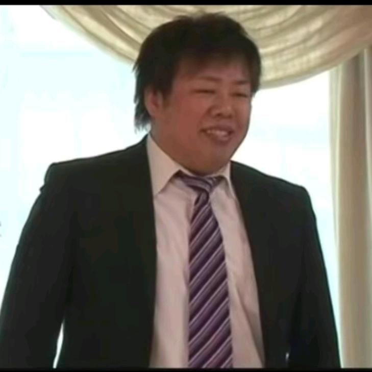 人中卧龙车中修理工