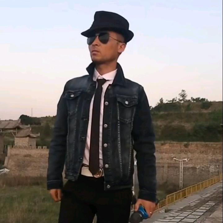 户外 华哥  木