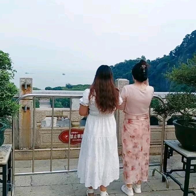 🦋এ᭄人生亦如💔梦