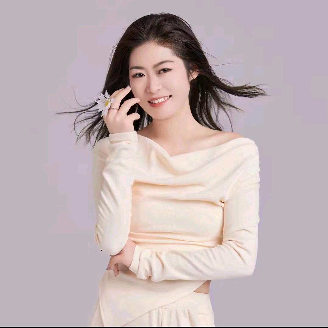 佳佳（好粗鲁）直播