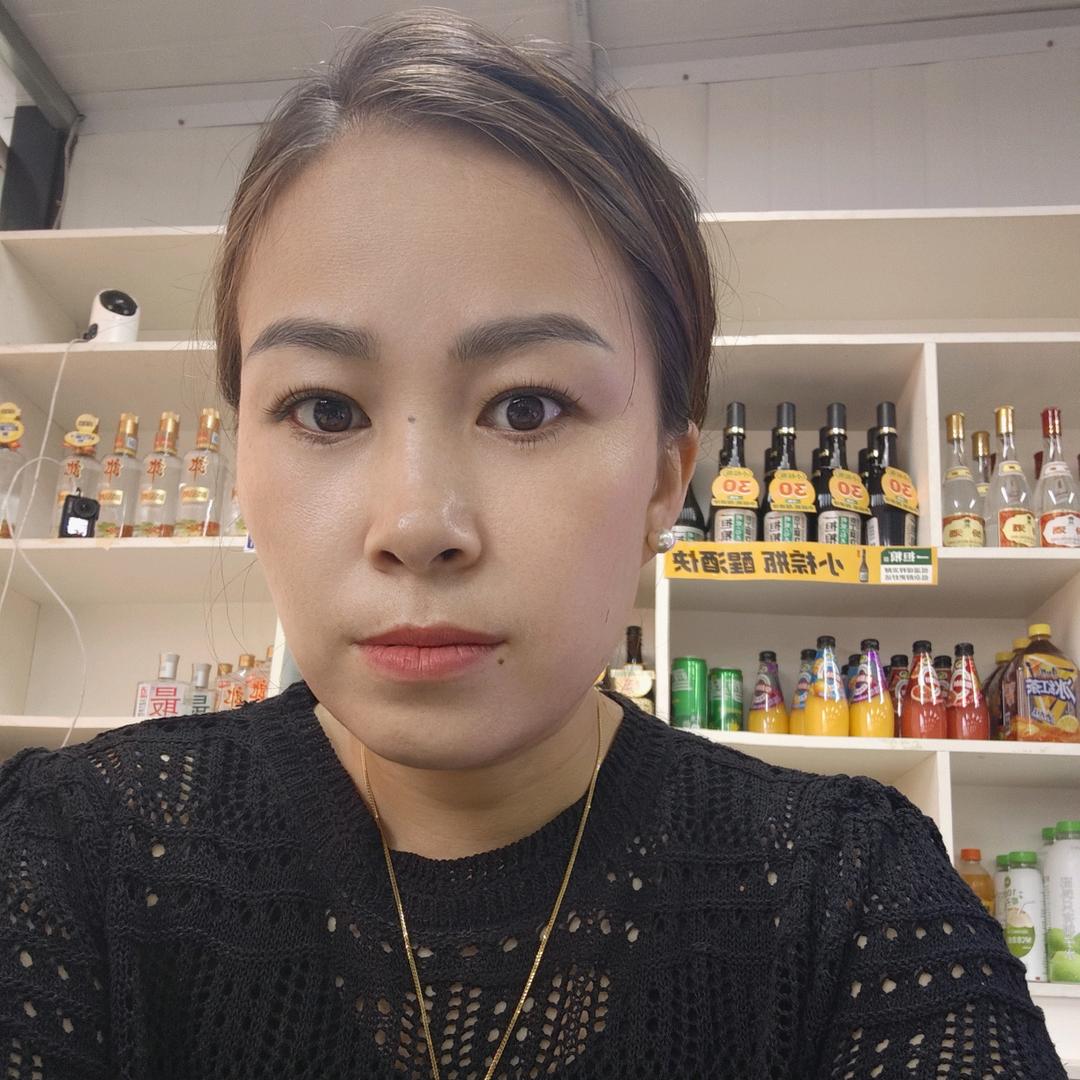 淄博烧烤老板娘（鲜肉现穿）