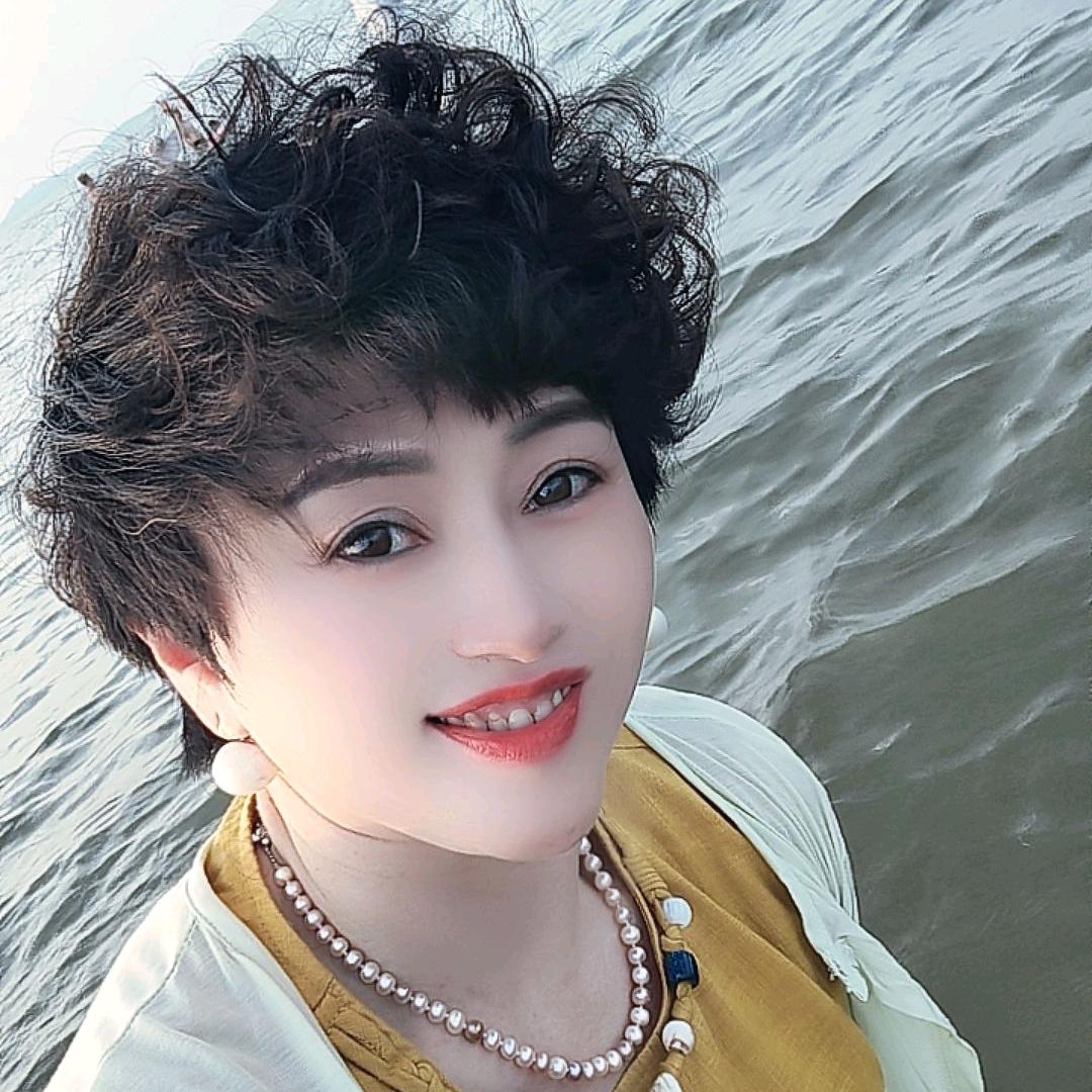 乳山海恩精品女装