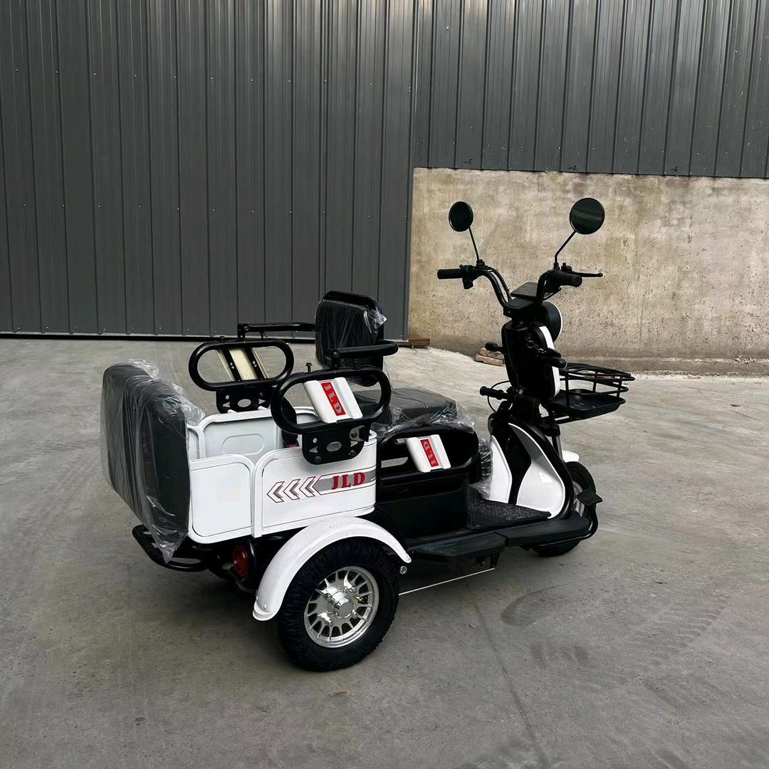 高端电动三轮车工厂店