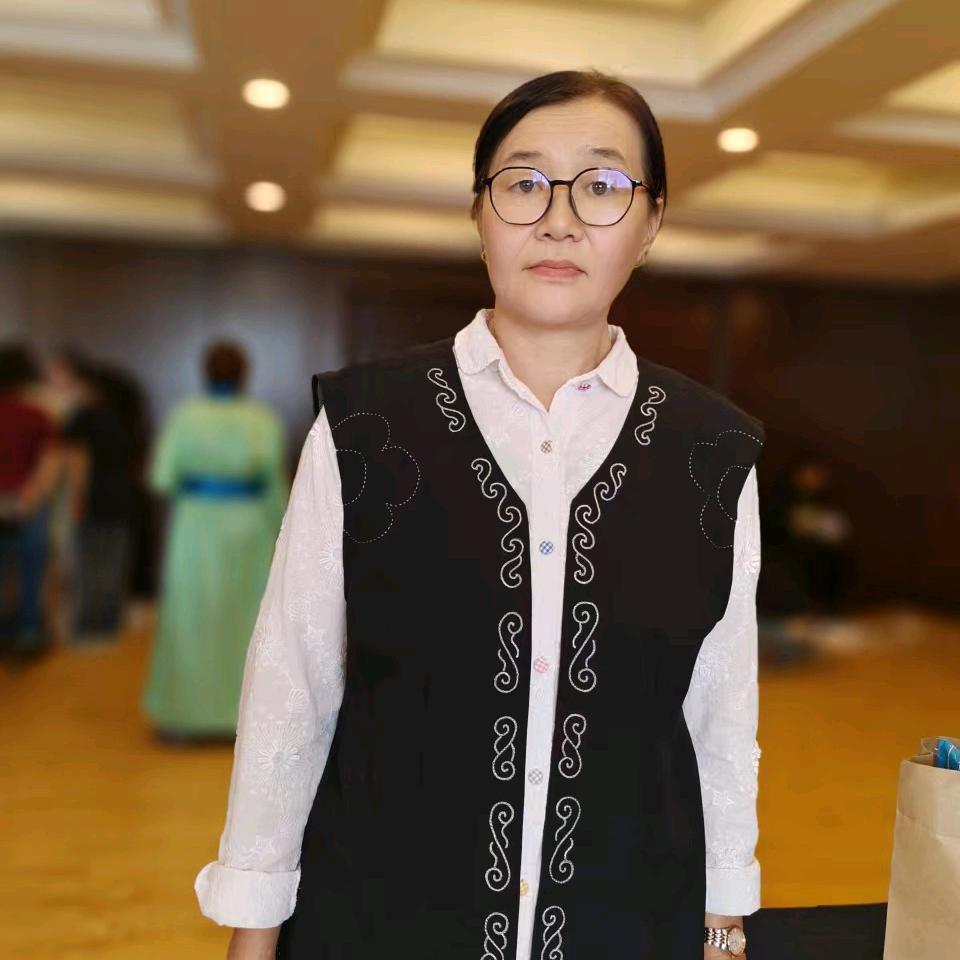 娜仁娜