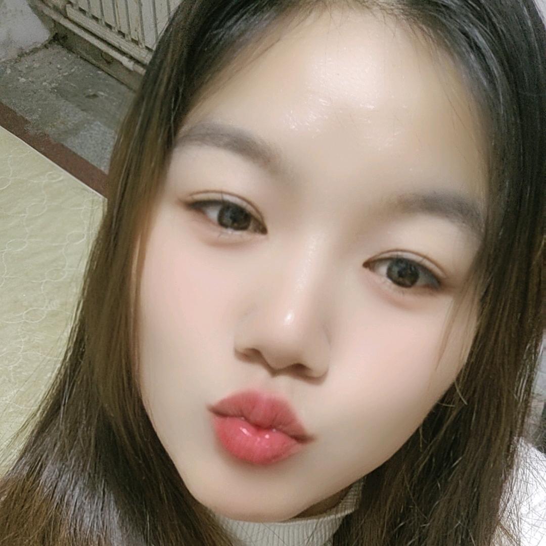 小何好物在橱窗🌞