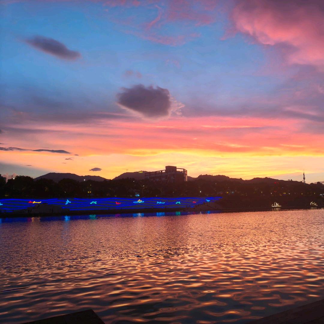 忆往昔，岁月如歌