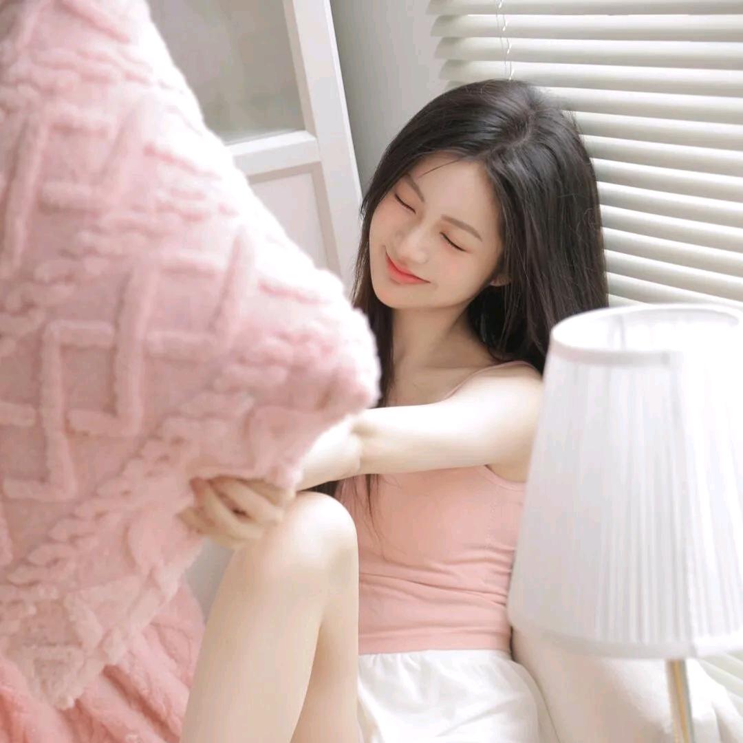 玲玲吖