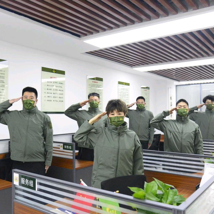 ，成都天府新区。华阳男保洁。已退役