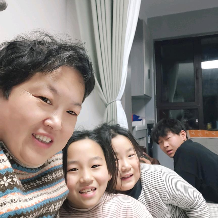 三个孩子的妈妈