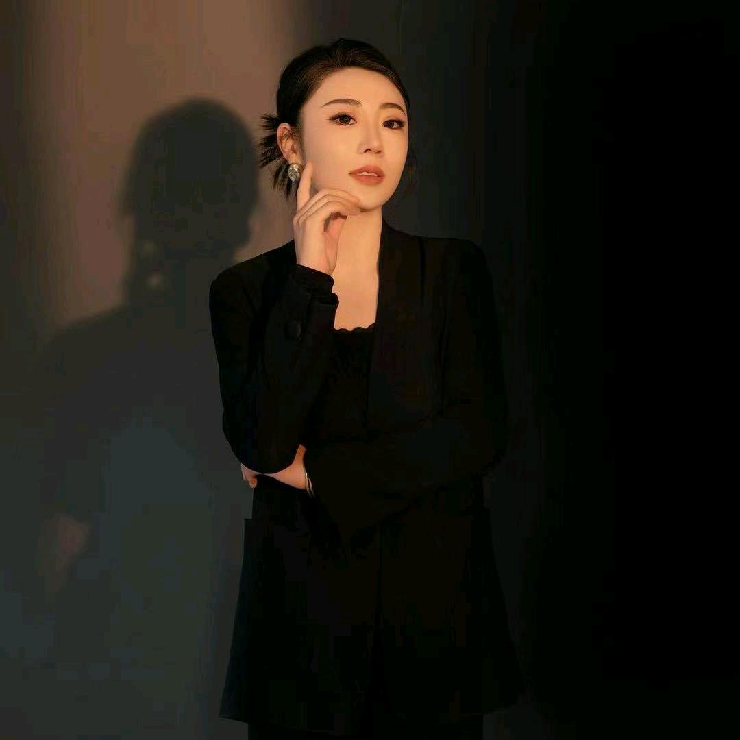 定边李苗苗美学中心