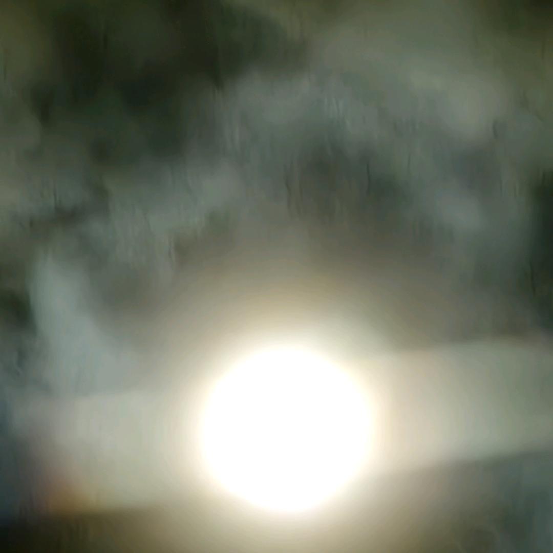 自称光明天使