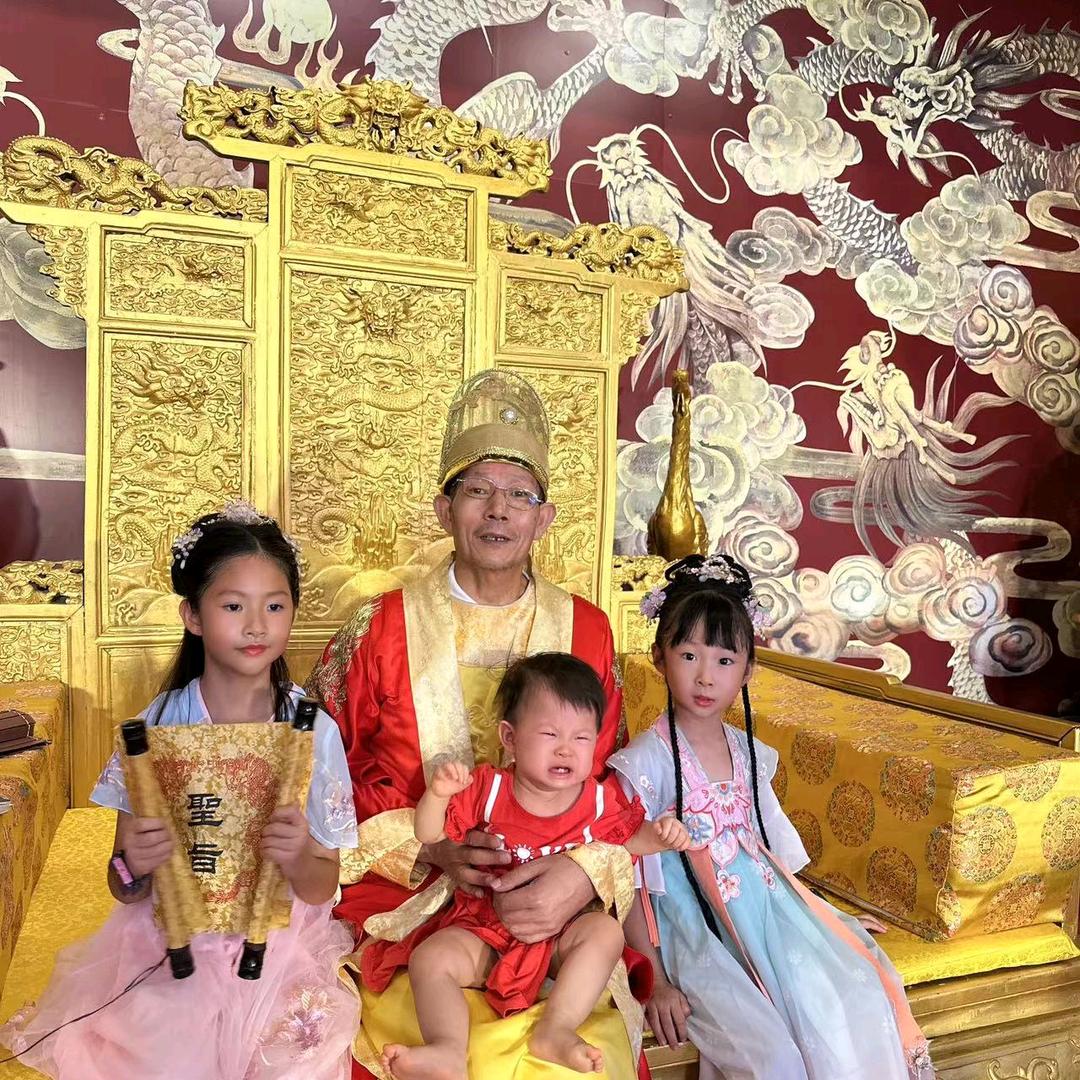 皇爷不早朝