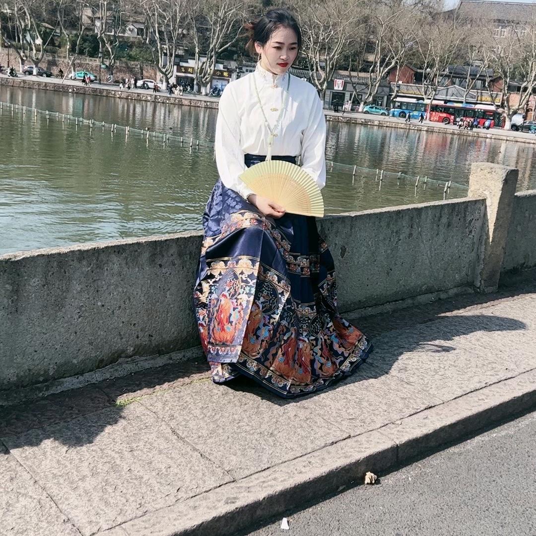 吴以稀为贵