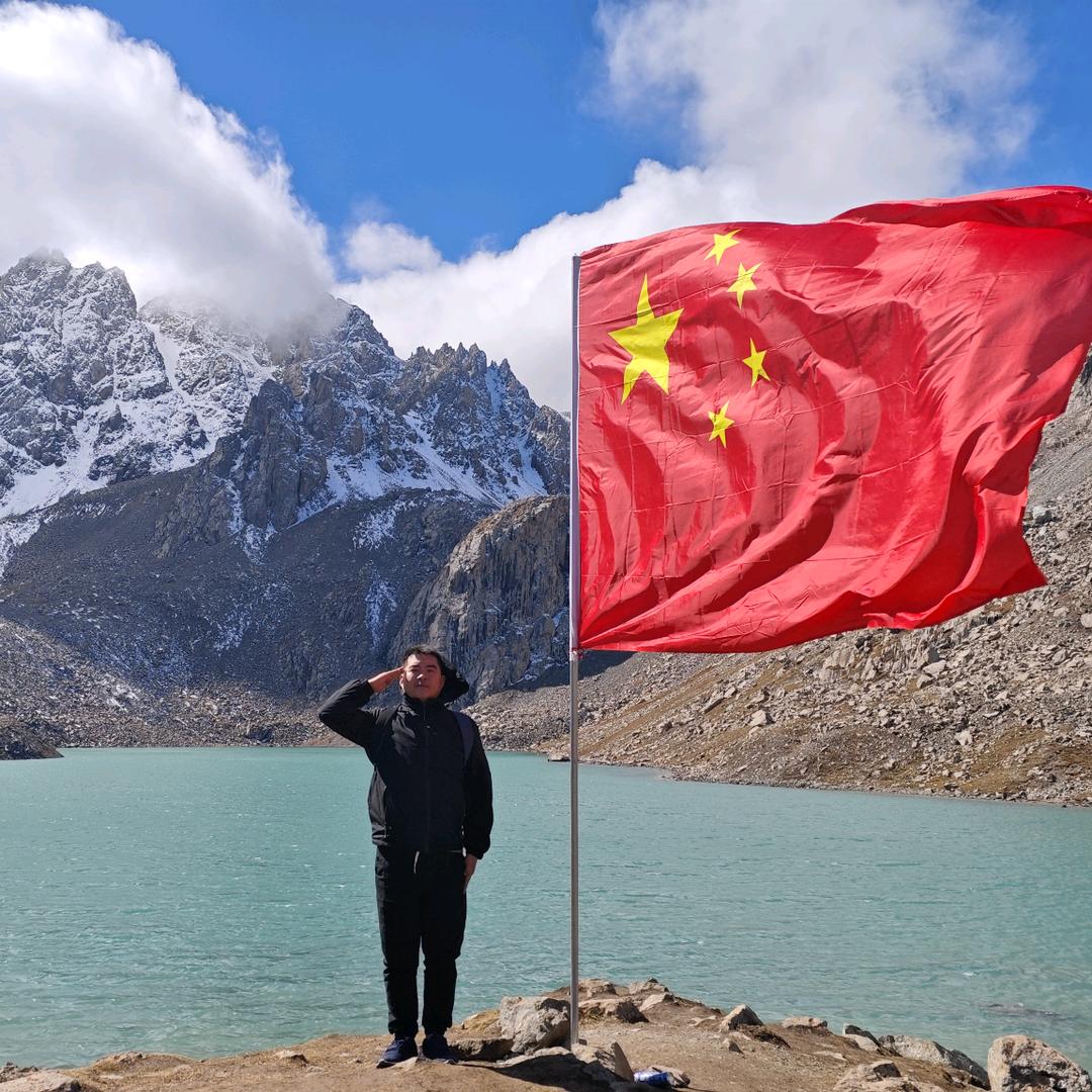 蜂狂杨哥(全网火烧马蜂窝第一人)