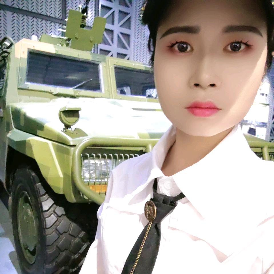 小武爱穿搭