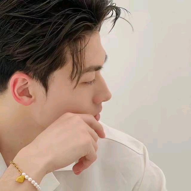 @朱皮皮 ▶   ıı|ıı||ı 8