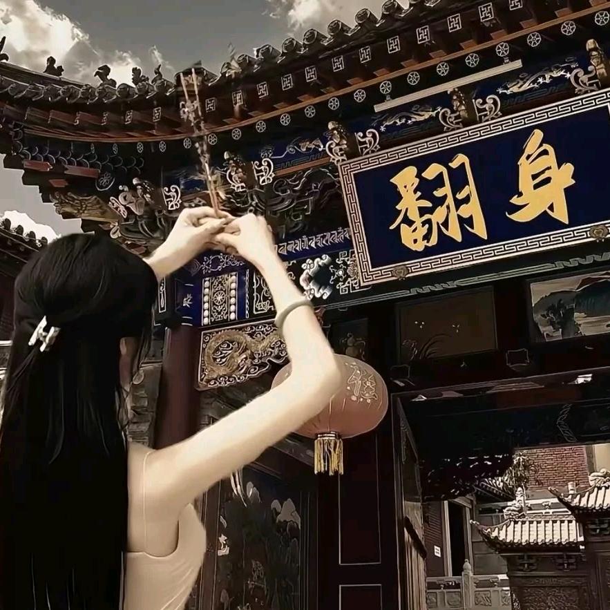 缅甸，人红命硬，，