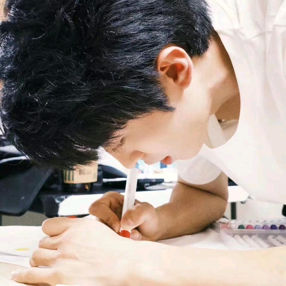 AAA_抽象派（琳姐）