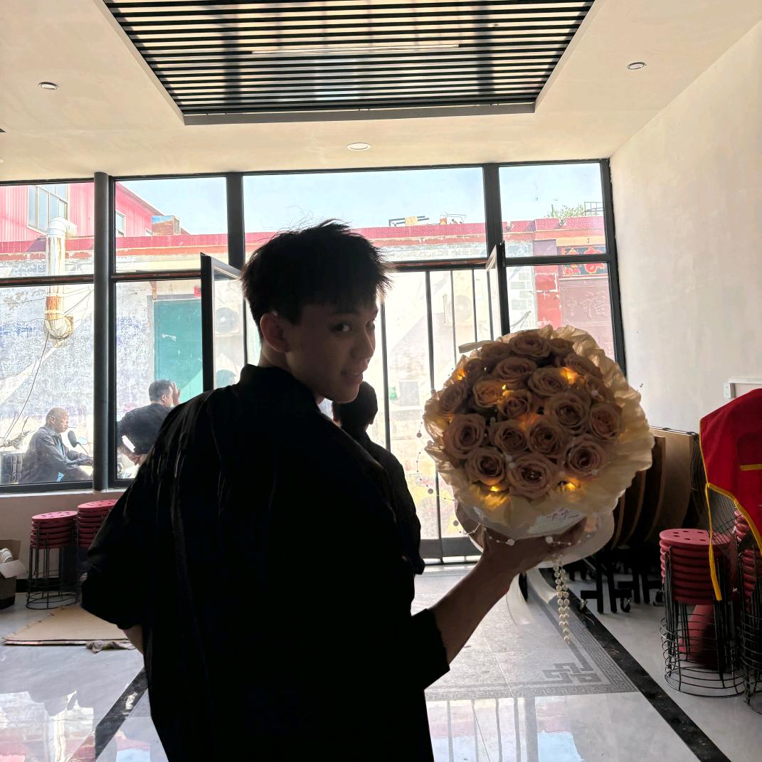 小崔又菜又爱玩