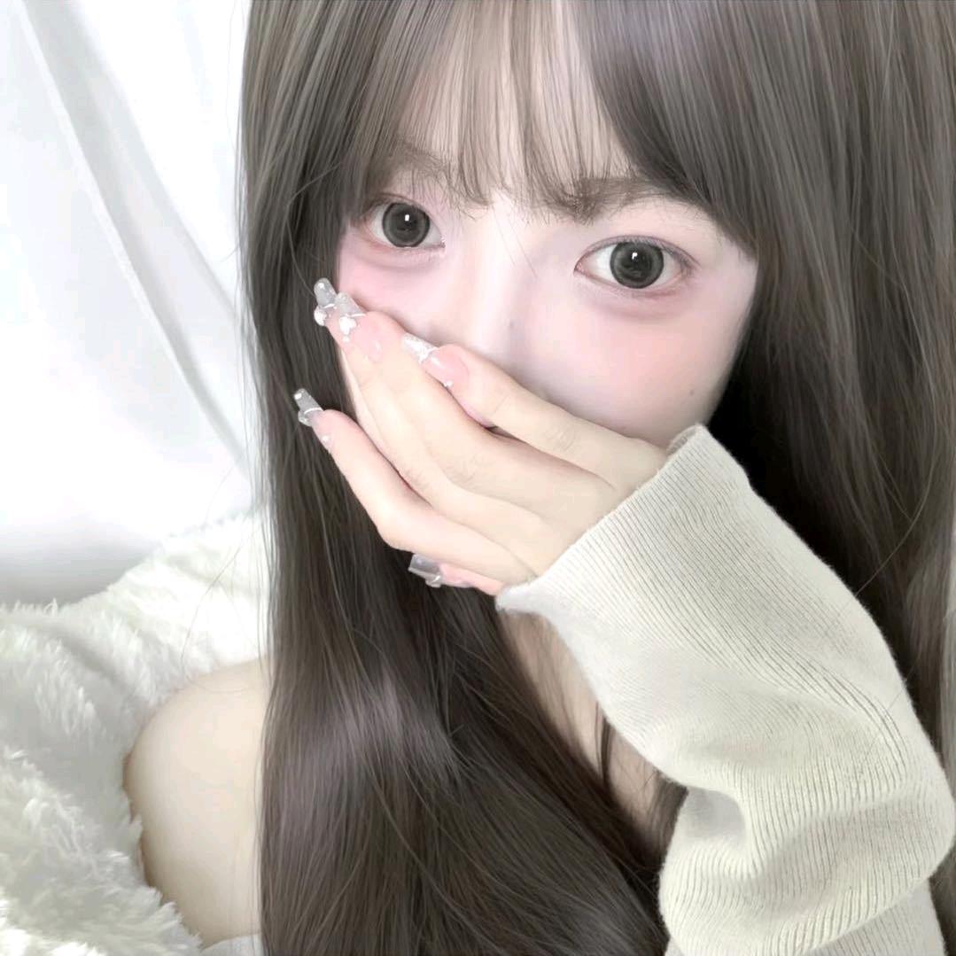 小妤.