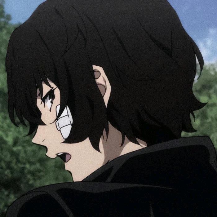 林绎辰。